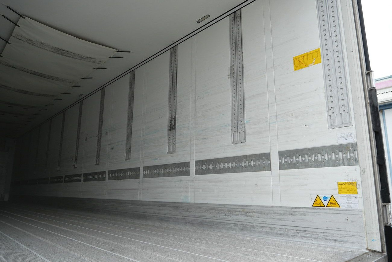 Semiremorcă frigider Schmitz Cargobull SKO 24/DOPPELSTOCK BLUMEN TK A500 DRP FP 45: Foto 23 Semiremorcă frigider Schmitz Cargobull SKO 24/DOPPELSTOCK BLUMEN TK A500 DRP FP 45: Foto 23
