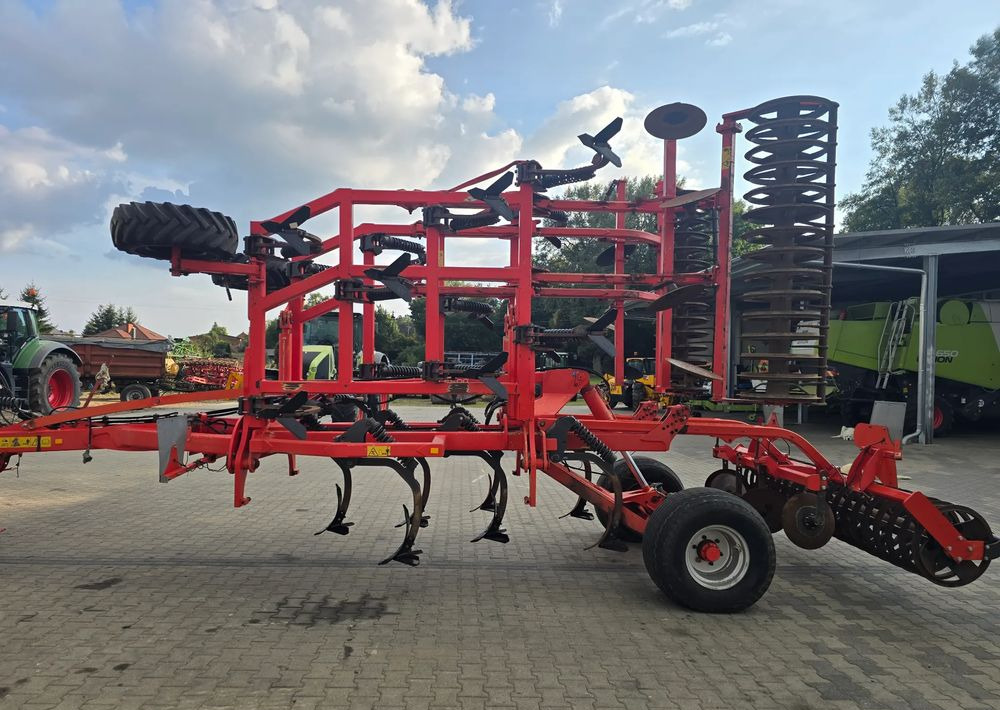 Kuhn Cultimer 6500 - Maşină pentru prelucrarea solului: Foto 4 Kuhn Cultimer 6500 - Maşină pentru prelucrarea solului: Foto 4