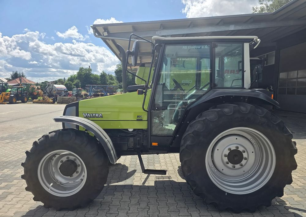 Valtra 800 - Tractor agricol: Foto 4 Valtra 800 - Tractor agricol: Foto 4