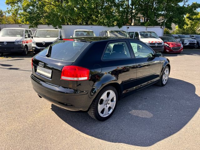 Automobil Audi A3 2.0 FSI Ambition S3 nur Export!!: Foto 7