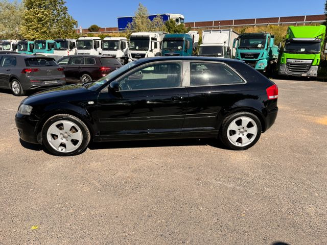 Automobil Audi A3 2.0 FSI Ambition S3 nur Export!!: Foto 6