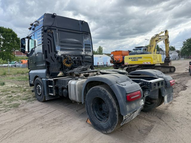 MAN TGX 18.500 Hydrodrive Kipphydraulik Motorschaden - Cap tractor: Foto 5 MAN TGX 18.500 Hydrodrive Kipphydraulik Motorschaden - Cap tractor: Foto 5