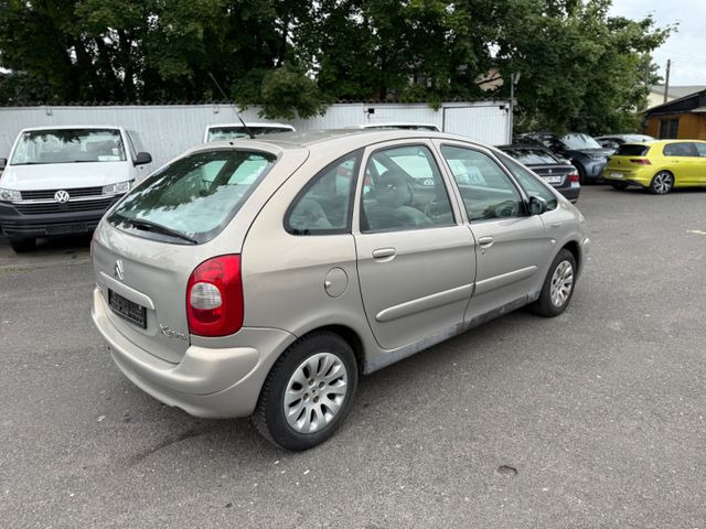 Citroën Xsara Picasso 1.8 16V Exclusive - Berlină/ Sedan: Foto 4 Citroën Xsara Picasso 1.8 16V Exclusive - Berlină/ Sedan: Foto 4