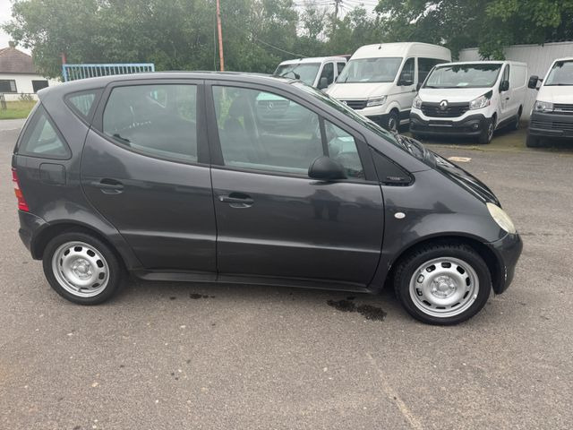 Mercedes-Benz A 160 A -Klasse A 160 - Automobil: Foto 3 Mercedes-Benz A 160 A -Klasse A 160 - Automobil: Foto 3