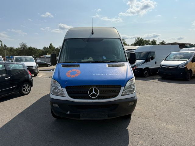 Mercedes-Benz Sprinter II Kasten 313 CDI MOTORSCHADEN !!! - Dubă: Foto 1 Mercedes-Benz Sprinter II Kasten 313 CDI MOTORSCHADEN !!! - Dubă: Foto 1
