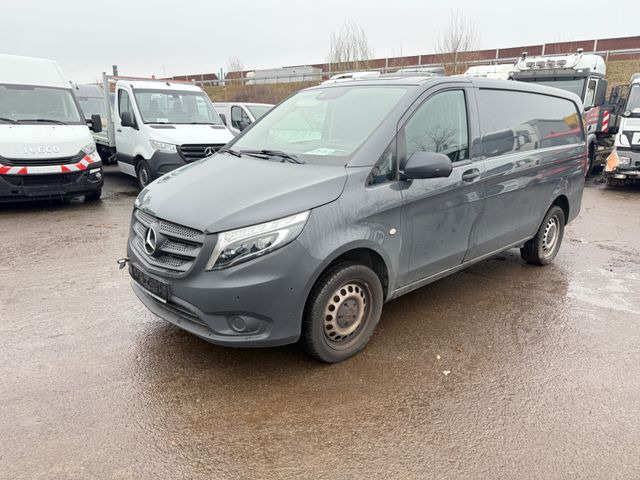 Mercedes-Benz Vito Kasten 119 4x4 Lang Motorschaden - Autoutilitară compactă: Foto 3 Mercedes-Benz Vito Kasten 119 4x4 Lang Motorschaden - Autoutilitară compactă: Foto 3