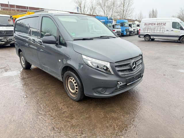 Mercedes-Benz Vito Kasten 119 4x4 Lang Motorschaden - Autoutilitară compactă: Foto 2 Mercedes-Benz Vito Kasten 119 4x4 Lang Motorschaden - Autoutilitară compactă: Foto 2