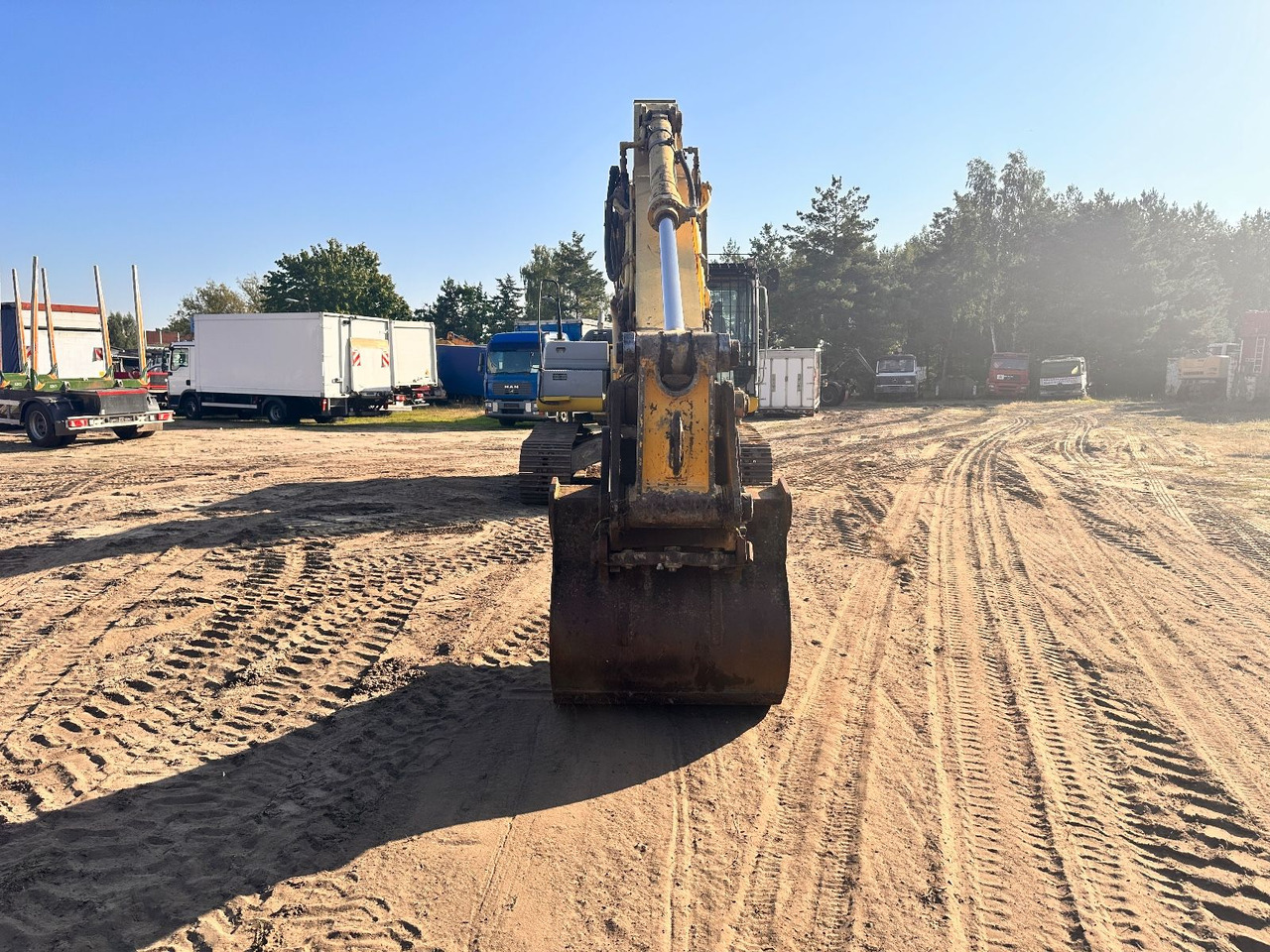 New Holland E 265 B - Excavator pe şenile: Foto 4 New Holland E 265 B - Excavator pe şenile: Foto 4