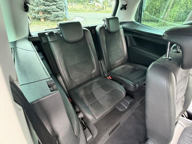 Transport persoane Volkswagen Sharan Highline BMT: Foto 12 Transport persoane Volkswagen Sharan Highline BMT: Foto 12
