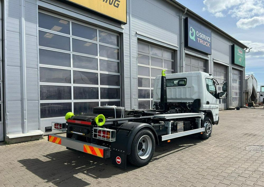 Mitsubishi Fuso - Camion cu cârlig: Foto 4 Mitsubishi Fuso - Camion cu cârlig: Foto 4