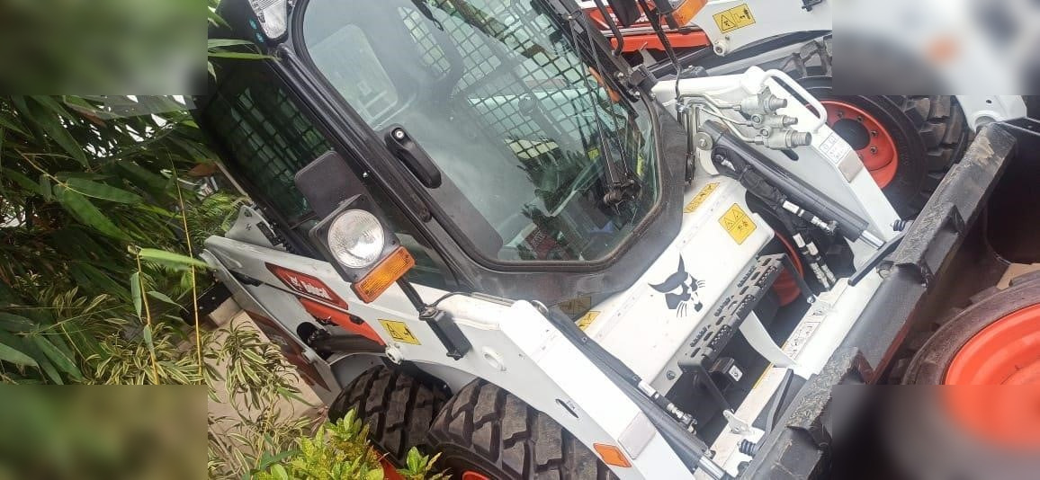 BOBCAT S450 - Mini încărcător: Foto 3 BOBCAT S450 - Mini încărcător: Foto 3