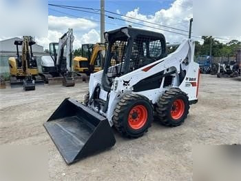 BOBCAT S590 - Mini încărcător: Foto 1 BOBCAT S590 - Mini încărcător: Foto 1