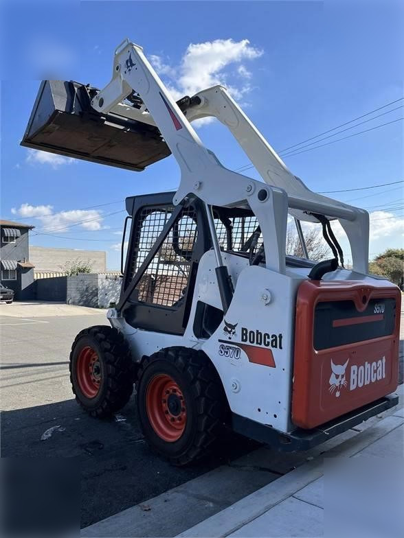 BOBCAT S590 - Mini încărcător: Foto 2 BOBCAT S590 - Mini încărcător: Foto 2