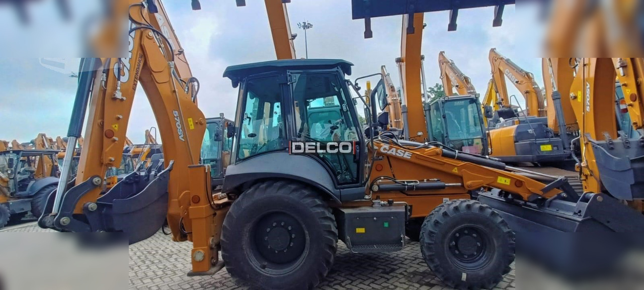 CASE 570SV - Buldoexcavator: Foto 2 CASE 570SV - Buldoexcavator: Foto 2
