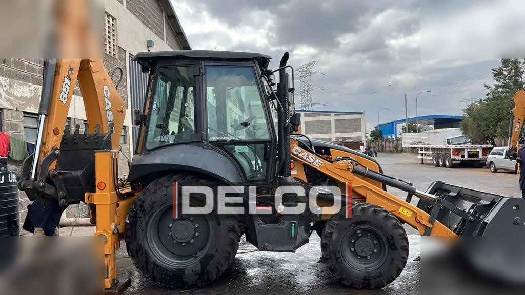 CASE 851FX - Buldoexcavator: Foto 2 CASE 851FX - Buldoexcavator: Foto 2