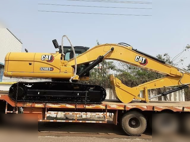 CATERPILLAR 320D3GC - Excavator pe şenile: Foto 4 CATERPILLAR 320D3GC - Excavator pe şenile: Foto 4