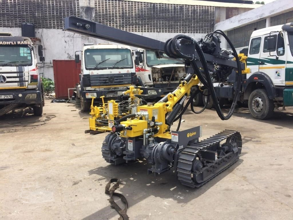 EPIROC AIRROC D35 - Maşină de foraj: Foto 2 EPIROC AIRROC D35 - Maşină de foraj: Foto 2