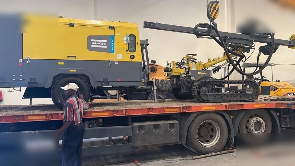 EPIROC AIRROC D40 - Maşină de foraj: Foto 4 EPIROC AIRROC D40 - Maşină de foraj: Foto 4