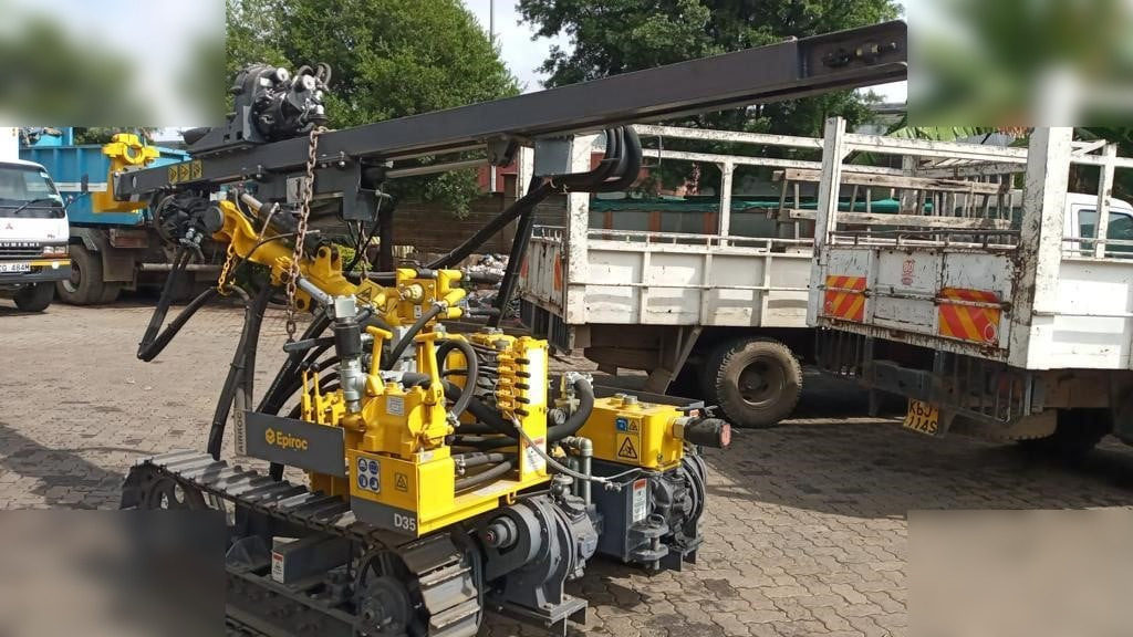 EPIROC AIRROC D40 - Maşină de foraj: Foto 1 EPIROC AIRROC D40 - Maşină de foraj: Foto 1
