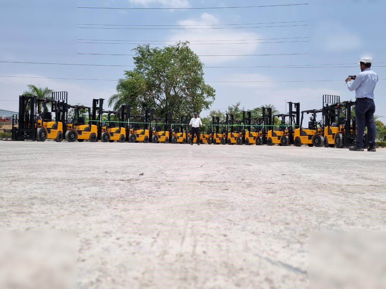 HYUNDAI 35DE-7 - Motostivuitor: Foto 4 HYUNDAI 35DE-7 - Motostivuitor: Foto 4