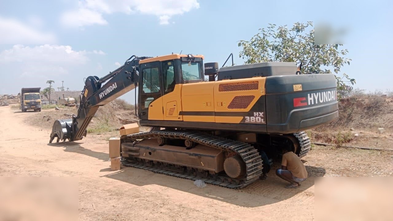 HYUNDAI HX380L - Excavator pe şenile: Foto 1 HYUNDAI HX380L - Excavator pe şenile: Foto 1