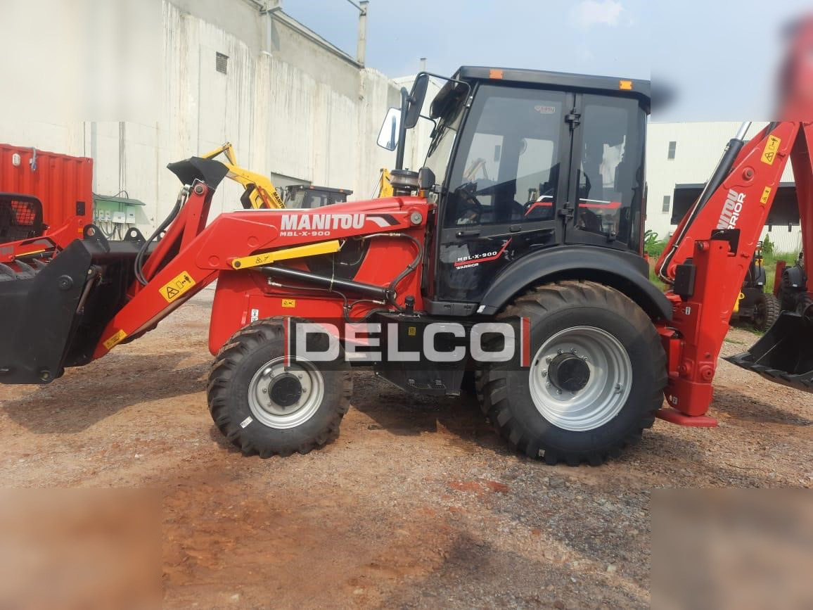MANITOU MBLX900 - Buldoexcavator: Foto 1 MANITOU MBLX900 - Buldoexcavator: Foto 1