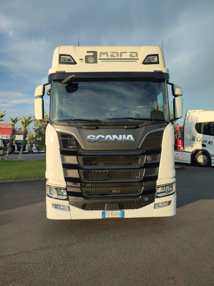 SCANIA R520 - Cap tractor: Foto 1 SCANIA R520 - Cap tractor: Foto 1