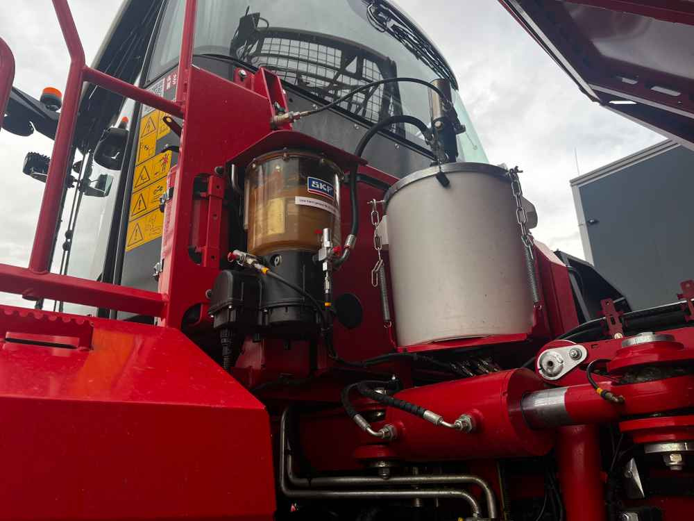 Grimme REXOR 6300 Platinum - Maşină pentru prelucrarea solului: Foto 2 Grimme REXOR 6300 Platinum - Maşină pentru prelucrarea solului: Foto 2