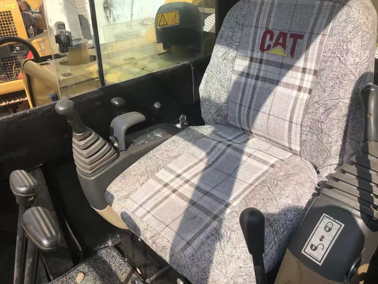 CAT 306D - Excavator pe şenile: Foto 3 CAT 306D - Excavator pe şenile: Foto 3