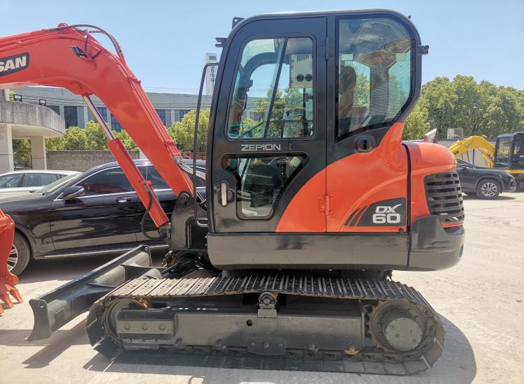 Doosan DX60 - Mini excavator: Foto 3 Doosan DX60 - Mini excavator: Foto 3