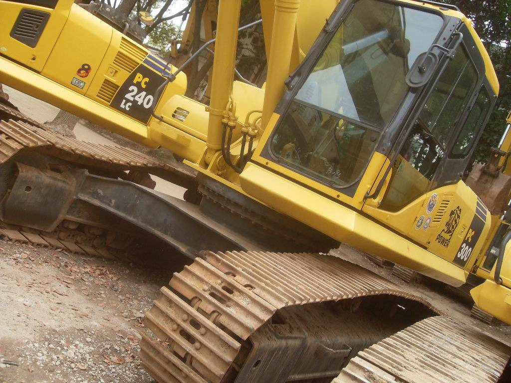 Komatsu PC300-7 - Excavator pe şenile: Foto 1 Komatsu PC300-7 - Excavator pe şenile: Foto 1
