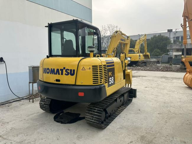 Komatsu PC56 - Mini excavator: Foto 1 Komatsu PC56 - Mini excavator: Foto 1