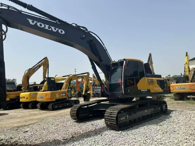 VOLVO EC300 - Excavator pe şenile: Foto 3 VOLVO EC300 - Excavator pe şenile: Foto 3