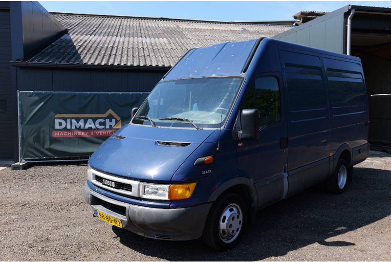 Iveco 35C 13 L2H2 lucht - Dubă: Foto 1 Iveco 35C 13 L2H2 lucht - Dubă: Foto 1