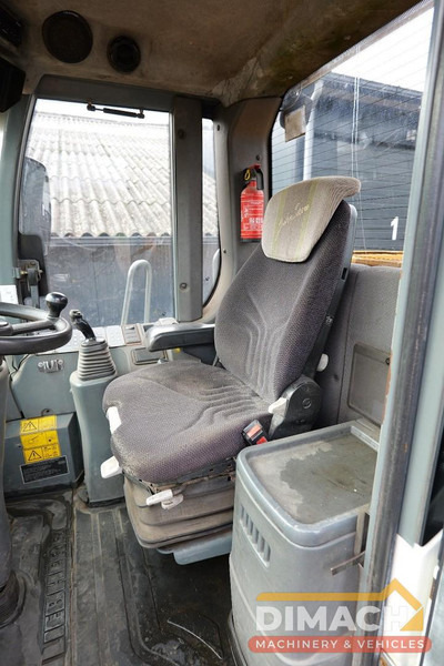 Liebherr L556 Like new!! Airco, quick coupler, skeleton bucket with teeths - Încărcător frontal pe pneuri: Foto 5 Liebherr L556 Like new!! Airco, quick coupler, skeleton bucket with teeths - Încărcător frontal pe pneuri: Foto 5