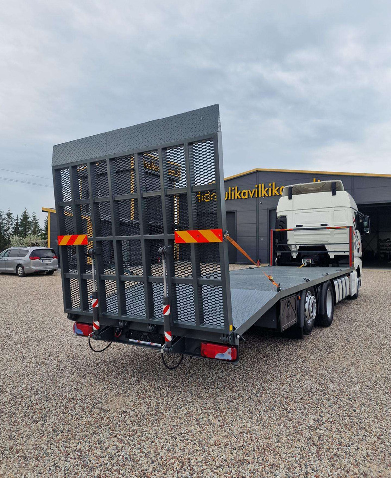 MAN TGX 26.420 - Maşină de tractare: Foto 3 MAN TGX 26.420 - Maşină de tractare: Foto 3