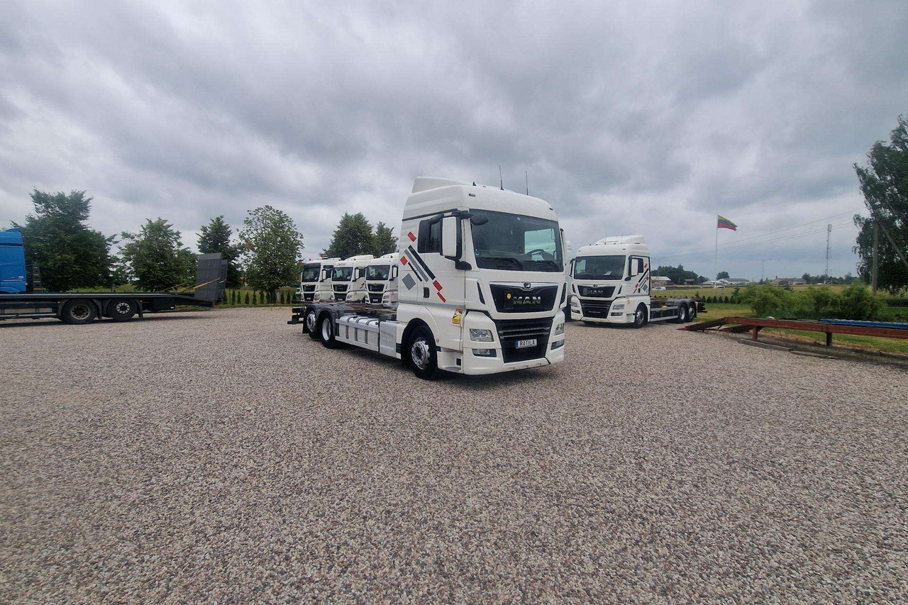 MAN TGX 26.420 - Camion transport containere/ Swap body: Foto 2 MAN TGX 26.420 - Camion transport containere/ Swap body: Foto 2