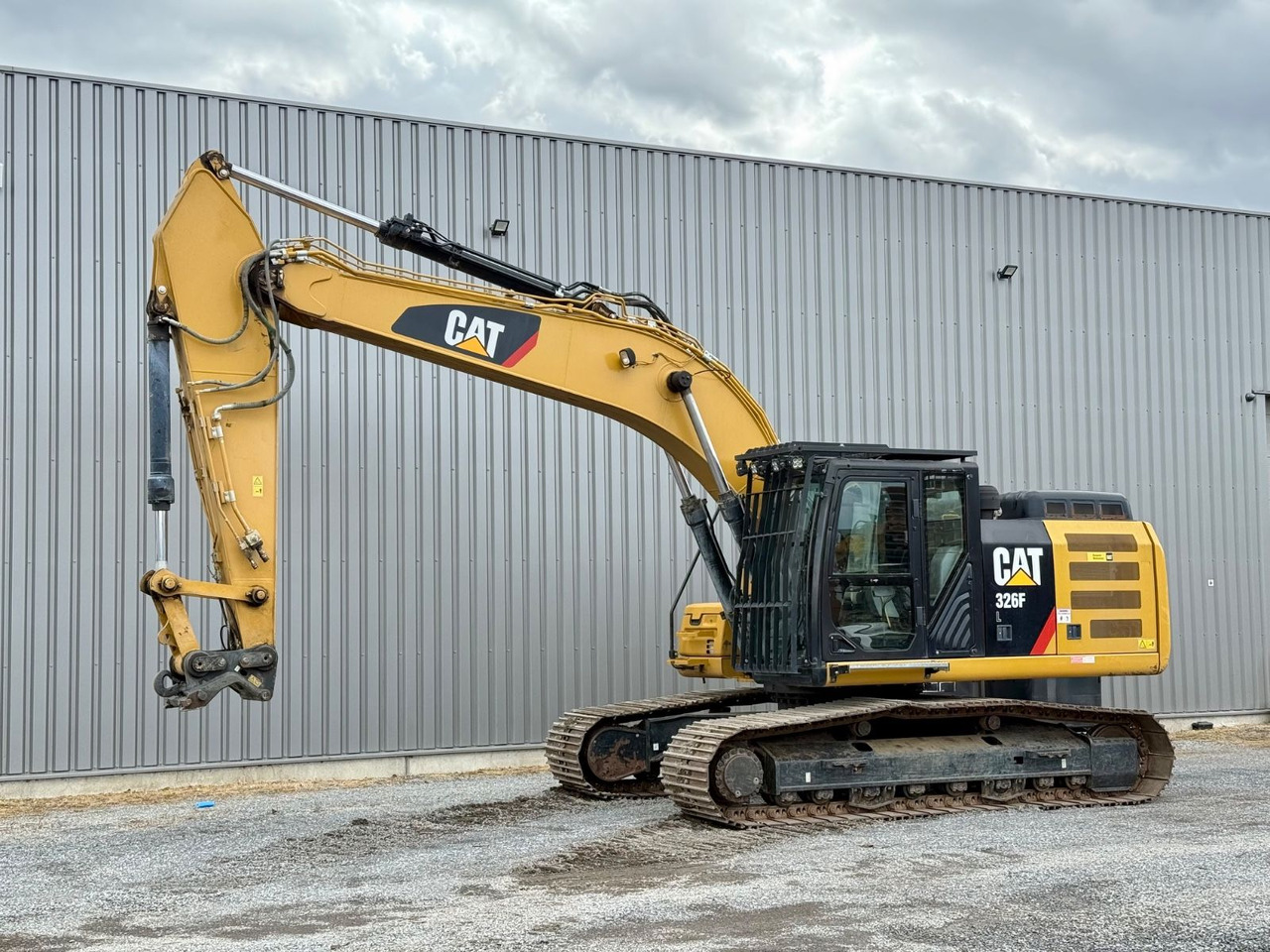 CAT 326 FL - Excavator pe şenile: Foto 1 CAT 326 FL - Excavator pe şenile: Foto 1