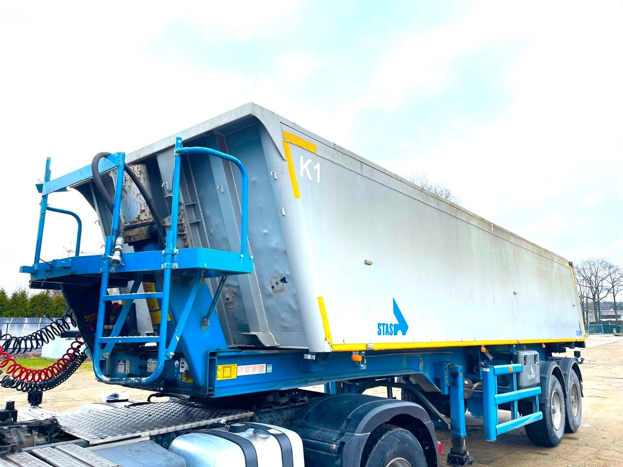 Stas SA236K/ALU/32m3 - Semiremorcă basculantă: Foto 2 Stas SA236K/ALU/32m3 - Semiremorcă basculantă: Foto 2