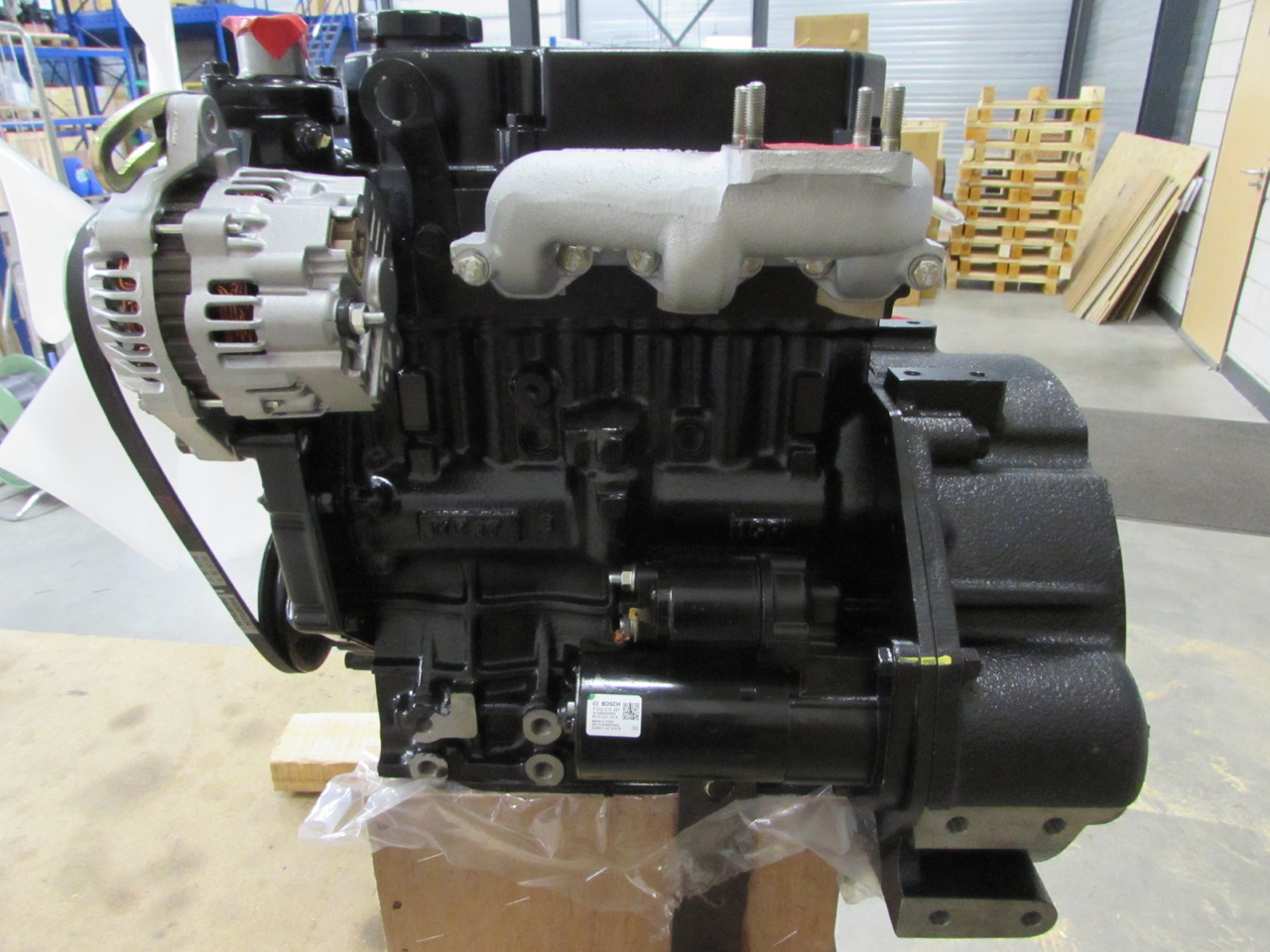 Mitsubishi NEW engine S3L2-Z562SD / S3L2-61SD - Motor pentru Alte utilaje: Foto 2 Mitsubishi NEW engine S3L2-Z562SD / S3L2-61SD - Motor pentru Alte utilaje: Foto 2