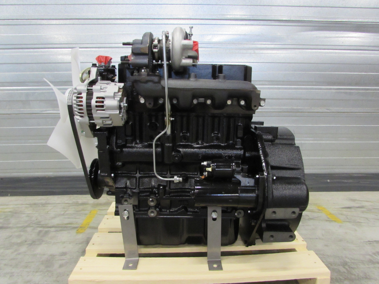 Mitsubishi New engine S4L2-Z5T61SD 17.7kw@1500 rpm stage 5 - Motor pentru Generator electric: Foto 2 Mitsubishi New engine S4L2-Z5T61SD 17.7kw@1500 rpm stage 5 - Motor pentru Generator electric: Foto 2