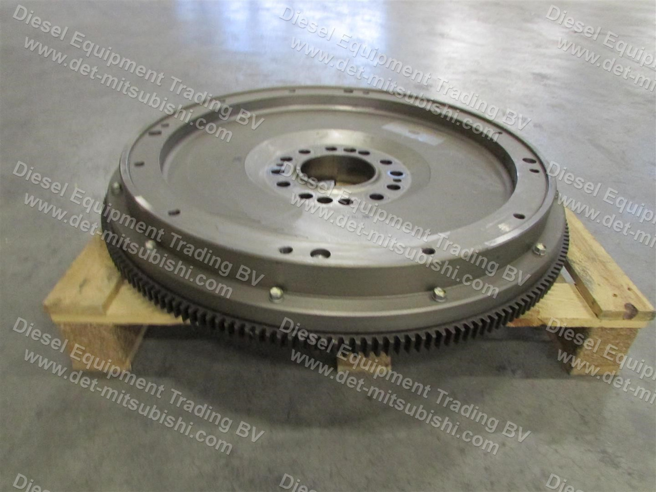 Mitsubsihi FLYWHEEL ASM; CRANKSHAFT Z=193 S12R,S16R 3772100061 - Volant pentru Generator electric: Foto 2 Mitsubsihi FLYWHEEL ASM; CRANKSHAFT Z=193 S12R,S16R 3772100061 - Volant pentru Generator electric: Foto 2