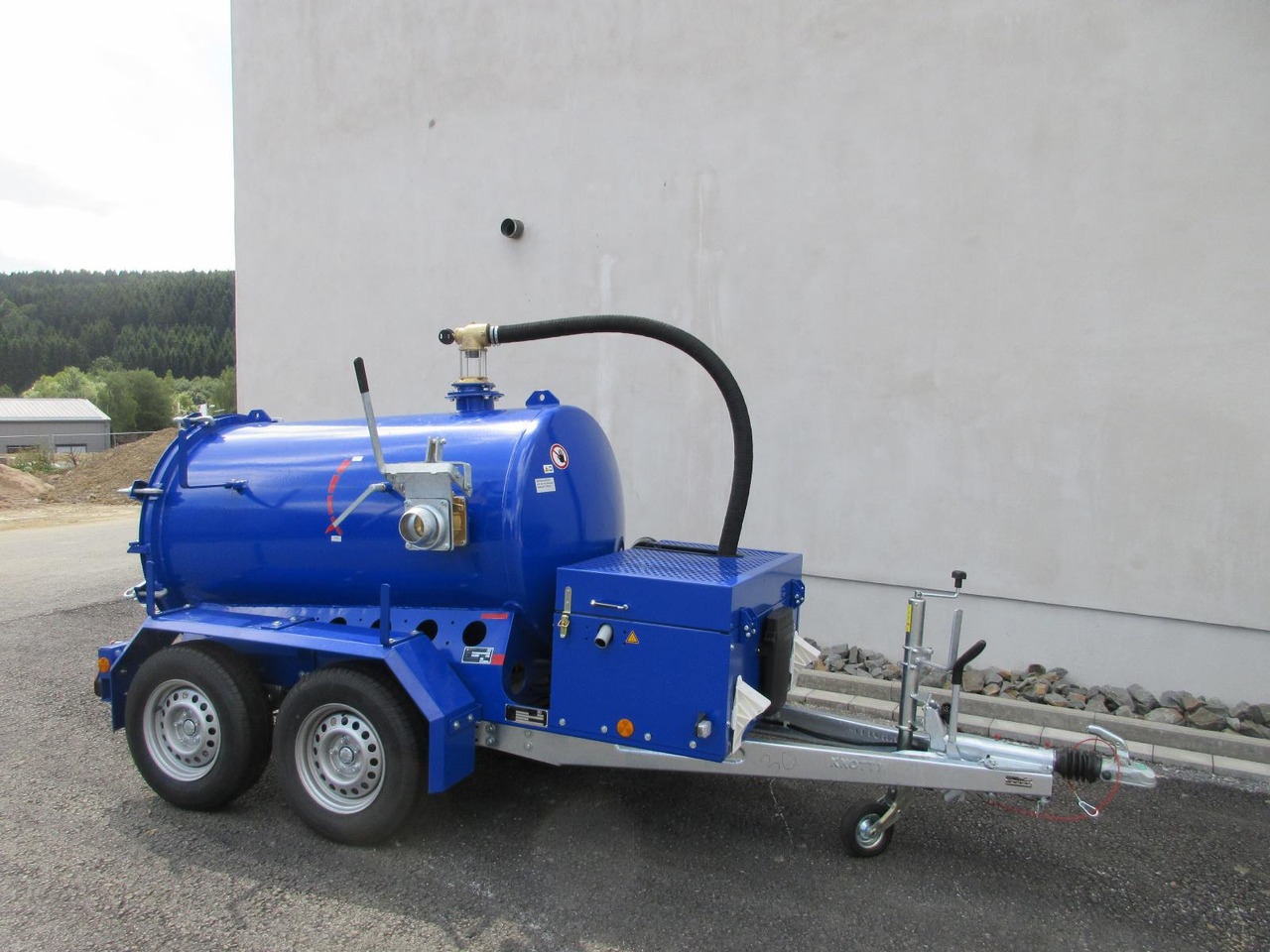 Vacuum system1500l / M-Vac 2000 - Maşină pentru vidanjări: Foto 5 Vacuum system1500l / M-Vac 2000 - Maşină pentru vidanjări: Foto 5
