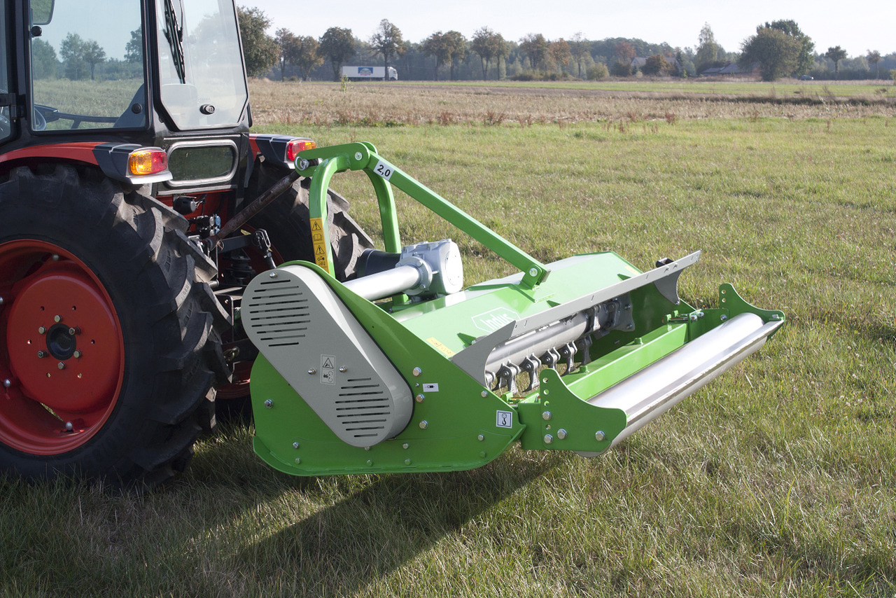Bomet Schlegelmulcher / Flail mower / Faucheuse à fléaux / Condizionatore a flagelli / Мульчер / Kosiarka bijakowa Indus 2 m - Tocător resturi vegetale: Foto 1 Bomet Schlegelmulcher / Flail mower / Faucheuse à fléaux / Condizionatore a flagelli / Мульчер / Kosiarka bijakowa Indus 2 m - Tocător resturi vegetale: Foto 1