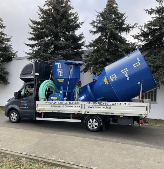 Utilaje de creştere vite nou Dozamech Getreidemischanlage / Feed mixer / Melangeuse de fourrage / Miscelatore di mangime / Кормосмеситель / Mieszalnik H-033/2 1000 kg: Foto 24 Utilaje de creştere vite nou Dozamech Getreidemischanlage / Feed mixer / Melangeuse de fourrage / Miscelatore di mangime / Кормосмеситель / Mieszalnik H-033/2 1000 kg: Foto 24