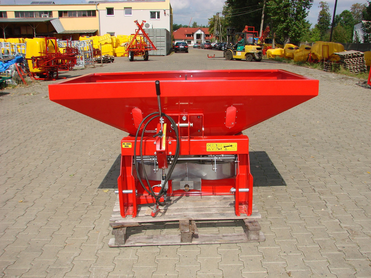 JAR-MET Düngerstreuer / Fertilizer spreader / Epandeur d'engrais / Rozsiewacz nawozów 1200 kg - Imprastietor îngrăşăminte: Foto 4 JAR-MET Düngerstreuer / Fertilizer spreader / Epandeur d'engrais / Rozsiewacz nawozów 1200 kg - Imprastietor îngrăşăminte: Foto 4