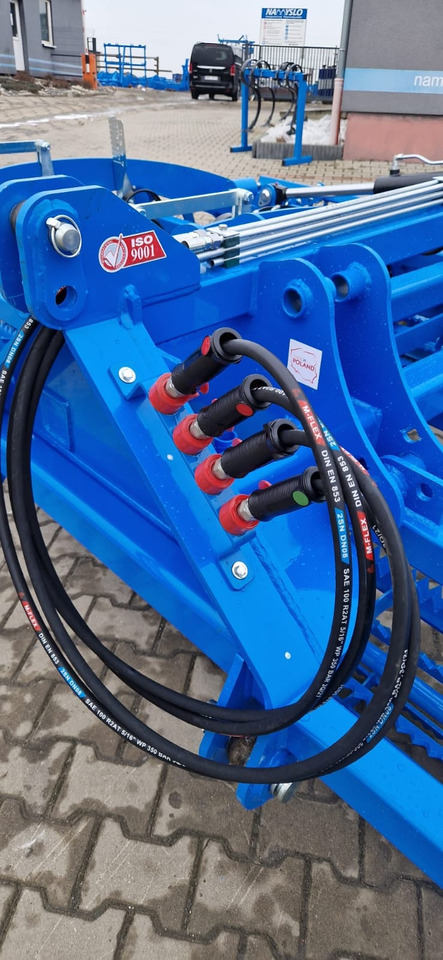 Namyslo Saatbettbereitung / Seedbed preparation / Combiné de préparation / Sembradora / Посевной агрегат / Agregat uprawowy 5 m - Cultivator: Foto 5 Namyslo Saatbettbereitung / Seedbed preparation / Combiné de préparation / Sembradora / Посевной агрегат / Agregat uprawowy 5 m - Cultivator: Foto 5