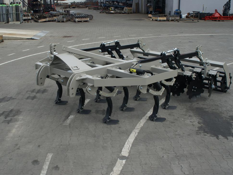 ROLEX Flügelschargrubber / No-till cultivator / Dechaumeur à dents / Aratri stoppiatori / Cultivador sin labranza / Культиватор No-till / Kultywator bezorkowy 3 m - Cultivator: Foto 1 ROLEX Flügelschargrubber / No-till cultivator / Dechaumeur à dents / Aratri stoppiatori / Cultivador sin labranza / Культиватор No-till / Kultywator bezorkowy 3 m - Cultivator: Foto 1