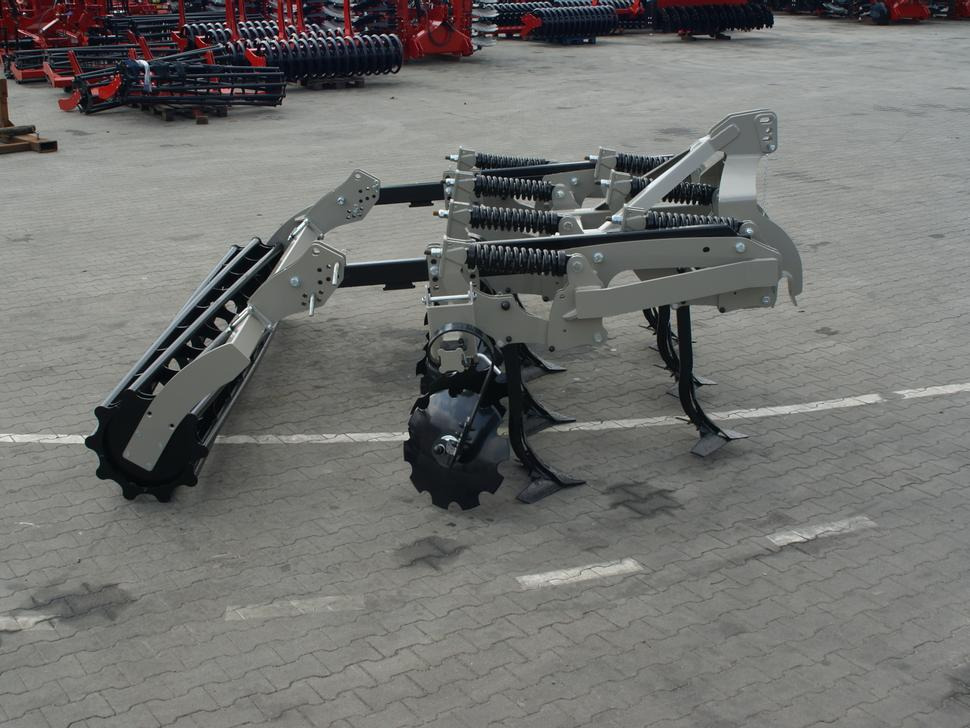 Leasing de ROLEX Flügelschargrubber / Stubble cultivator / Dechaumeur à dents / Aratri stoppiatori / Стерневой культиватор / Agregat podorywkowy 3 m ROLEX Flügelschargrubber / Stubble cultivator / Dechaumeur à dents / Aratri stoppiatori / Стерневой культиватор / Agregat podorywkowy 3 m: Foto 10