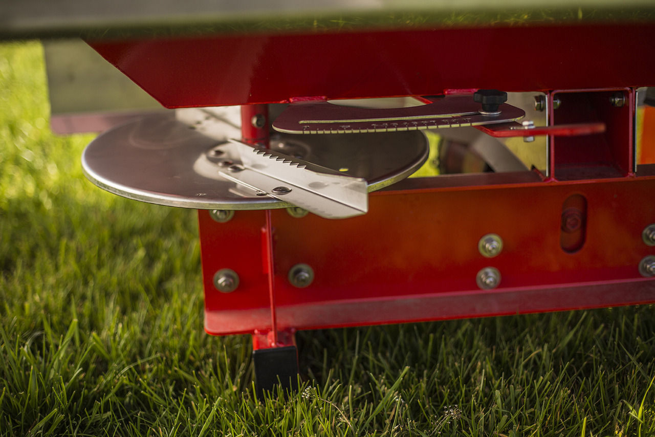 WOPROL Düngerstreuer / Fertilizer spreader / Epandeur d'engrais / Rozsiewacz nawozów 600 kg - Imprastietor îngrăşăminte: Foto 2 WOPROL Düngerstreuer / Fertilizer spreader / Epandeur d'engrais / Rozsiewacz nawozów 600 kg - Imprastietor îngrăşăminte: Foto 2